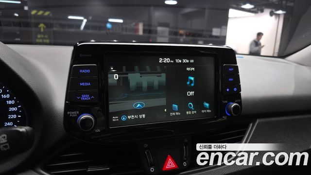 Hyundai i30 2017 — photo 14