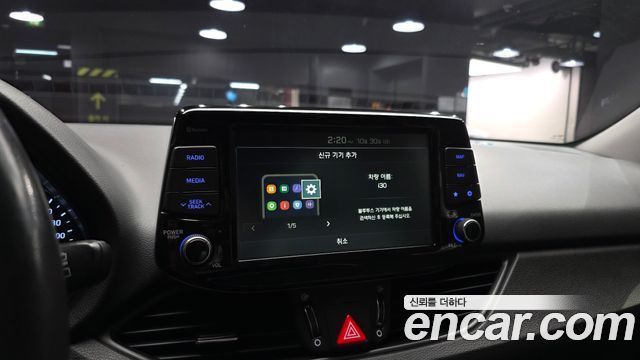 Hyundai i30 2017 — photo 17