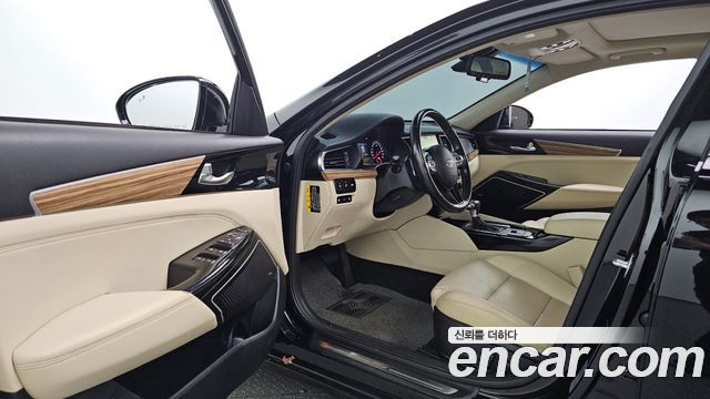 Kia K7 2016 — photo 13