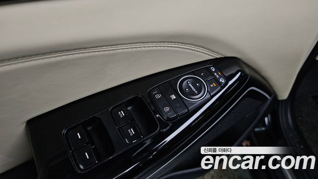 Kia K7 2016 — photo 22