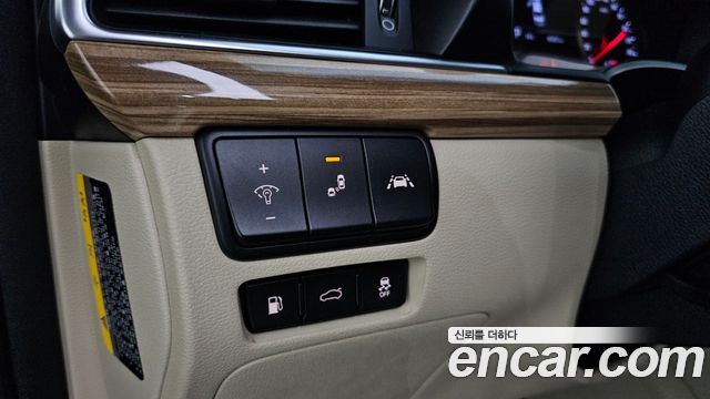 Kia K7 2016 — photo 23