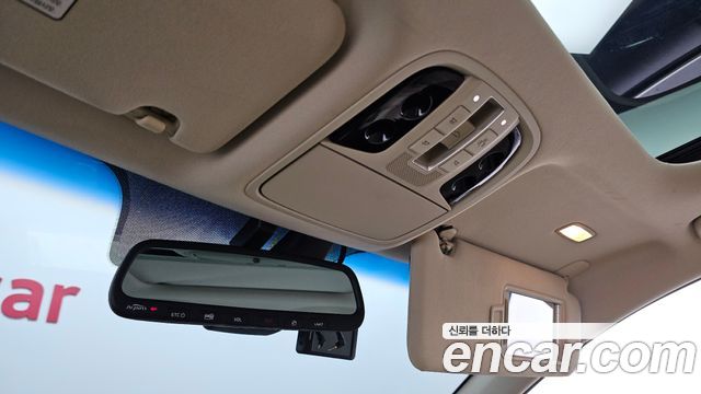 Kia K7 2016 — photo 25