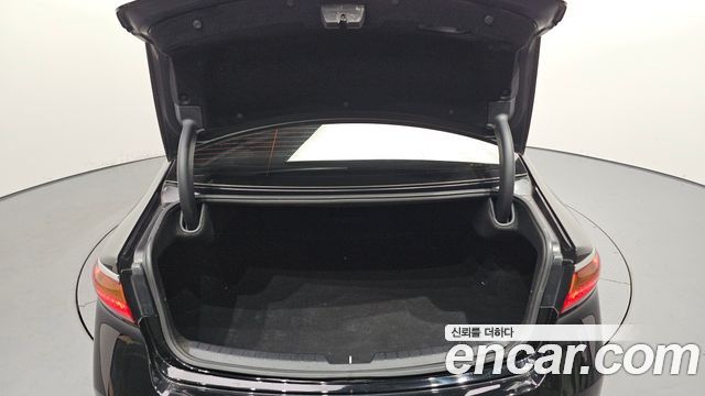 Kia K7 2016 — photo 26
