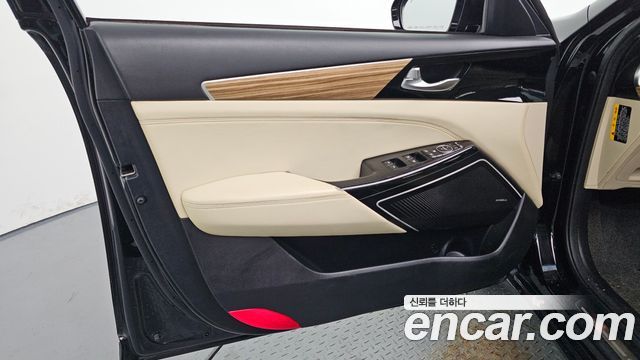 Kia K7 2016 — photo 14