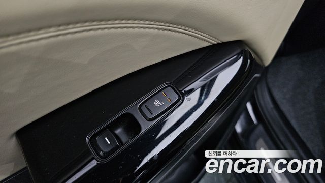 Kia K7 2016 — photo 28