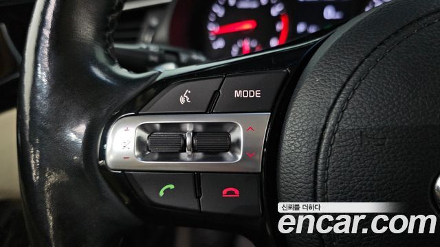 Kia K7 2016 — photo 29