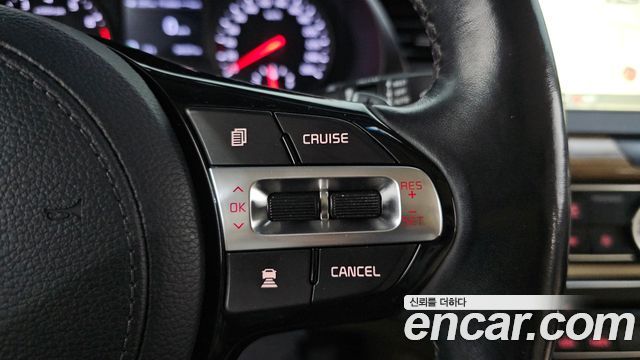 Kia K7 2016 — photo 30