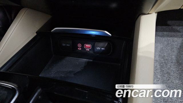 Kia K7 2016 — photo 32