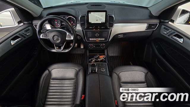 Mercedes-Benz GLE-Class 2018 — photo 7