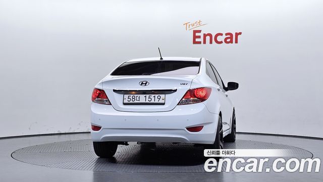 Hyundai Accent 2015 — photo 4