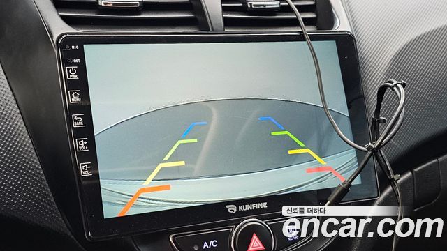Hyundai Accent 2015 — photo 15