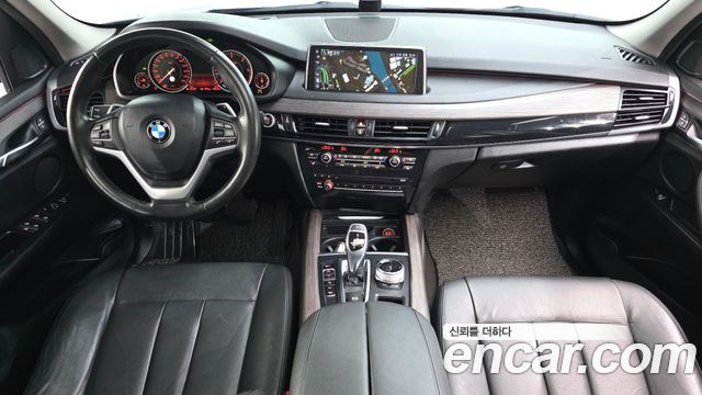 BMW X5 2017 — photo 10