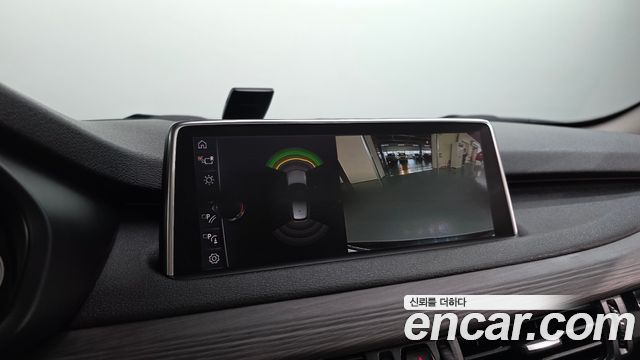 BMW X5 2017 — photo 21