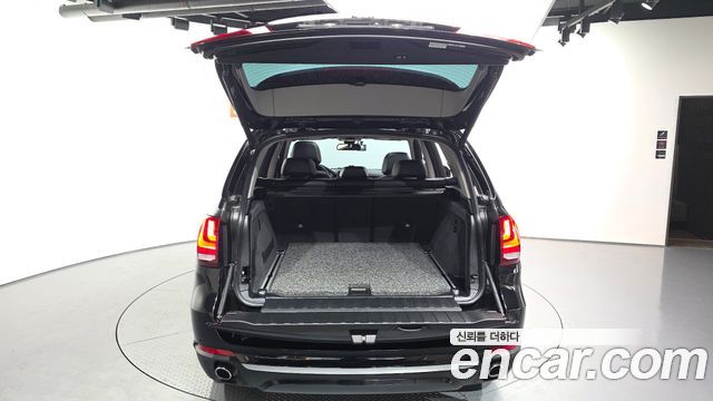 BMW X5 2017 — photo 26