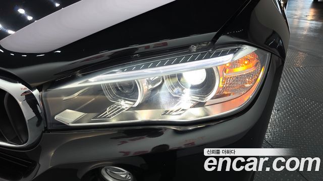 BMW X5 2017 — photo 8