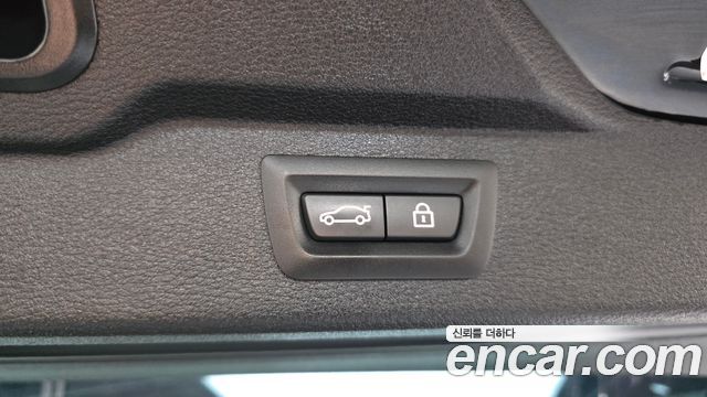 BMW X5 2017 — photo 35