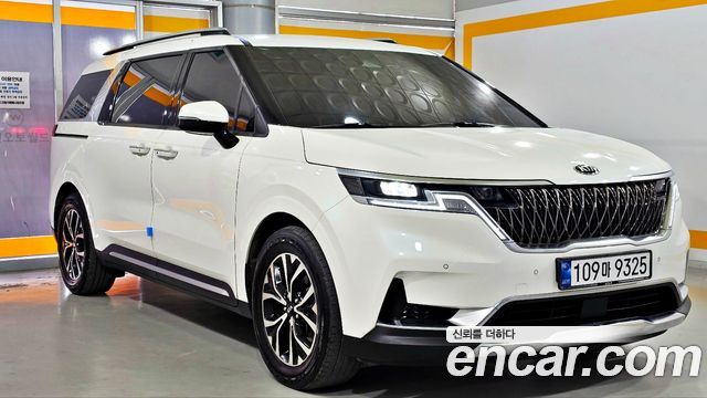 Kia Canival 2021 — photo 3
