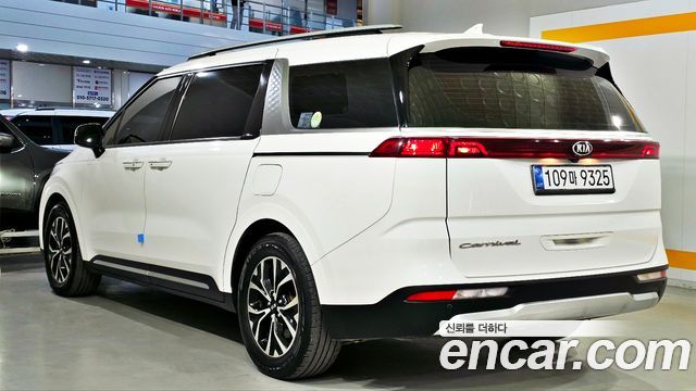 Kia Canival 2021 — photo 6
