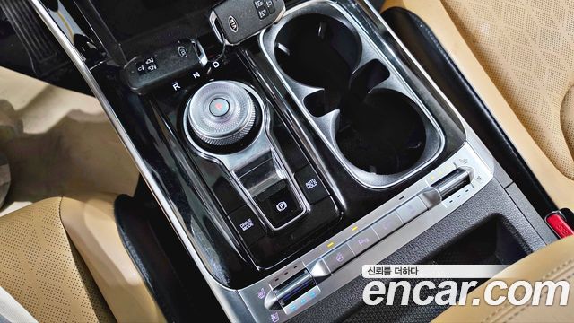Kia Canival 2021 — photo 12