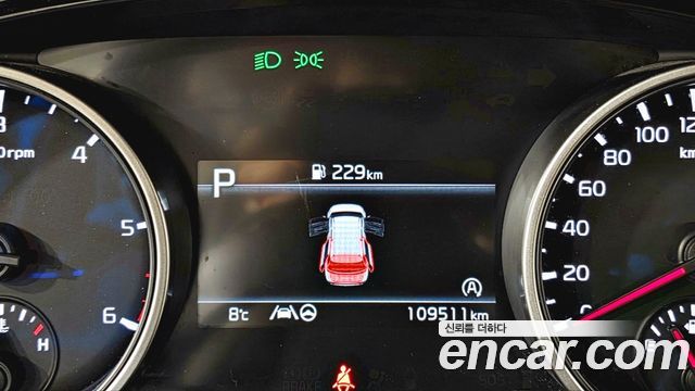 Kia Canival 2021 — photo 13