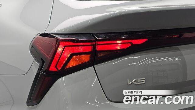 Kia K5 2024 — photo 9