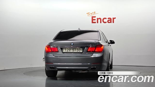 BMW 7-Series 2015 — photo 4