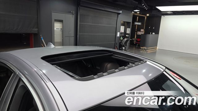 BMW 7-Series 2015 — photo 19