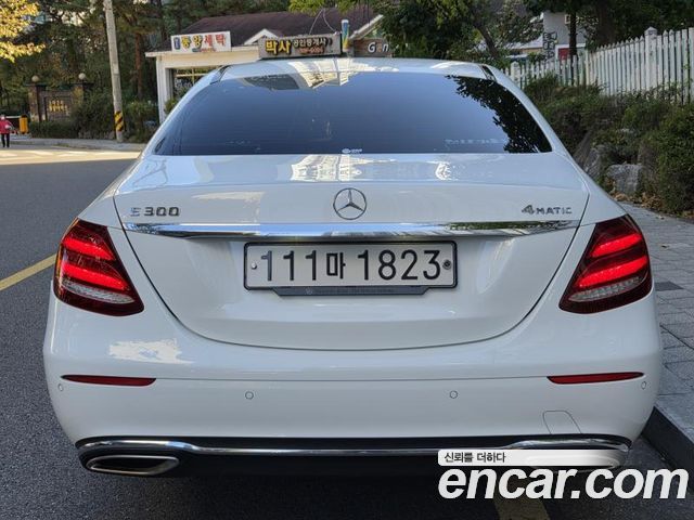 Mercedes-Benz E-Class 2020 — photo 4