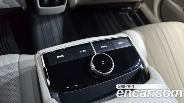 Kia K8 2023 — photo 28
