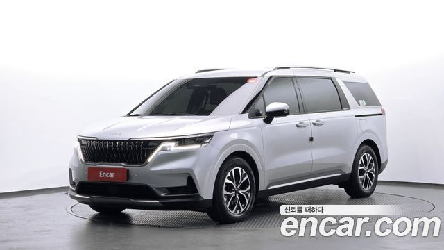Kia Canival 2022 — photo 1