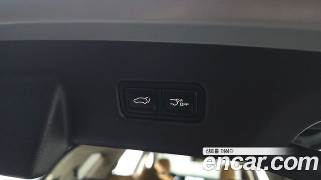 Kia Canival 2022 — photo 20