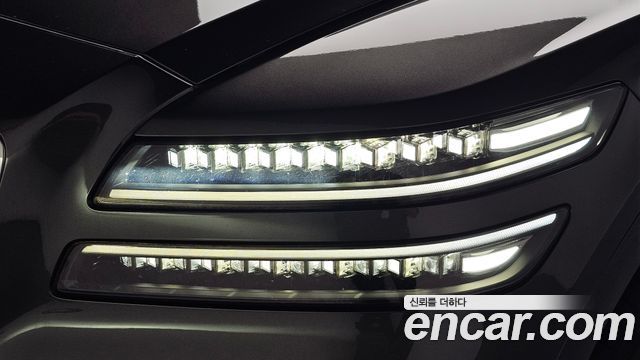 Genesis GV80 2024 — photo 8
