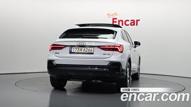 Audi Q3 2020 — photo 4