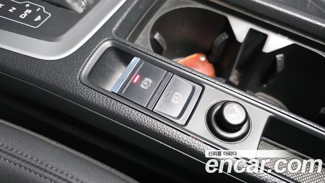 Audi Q3 2020 — photo 24