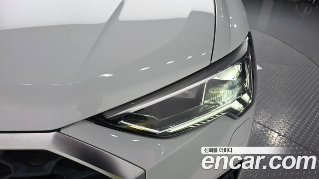 Audi Q3 2020 — photo 8