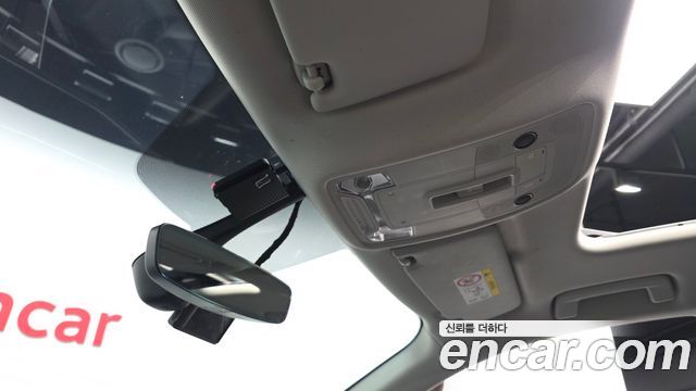 Audi Q3 2020 — photo 28