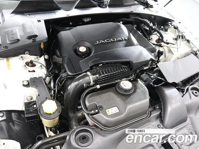 Jaguar XJ 2014 — photo 6