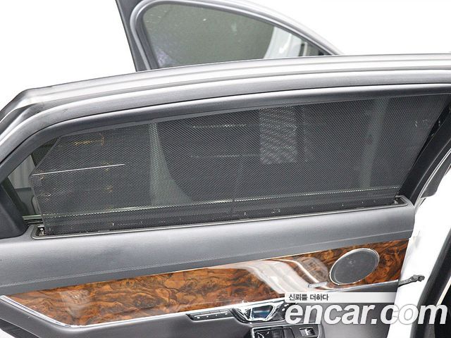 Jaguar XJ 2014 — photo 15