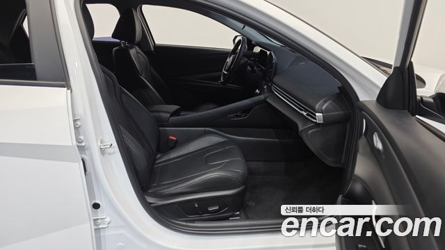 Hyundai AVANTE 2024 — photo 11