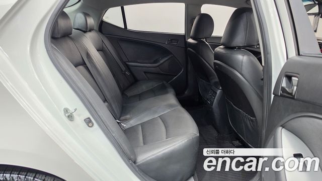 Kia K5 2015 — photo 12