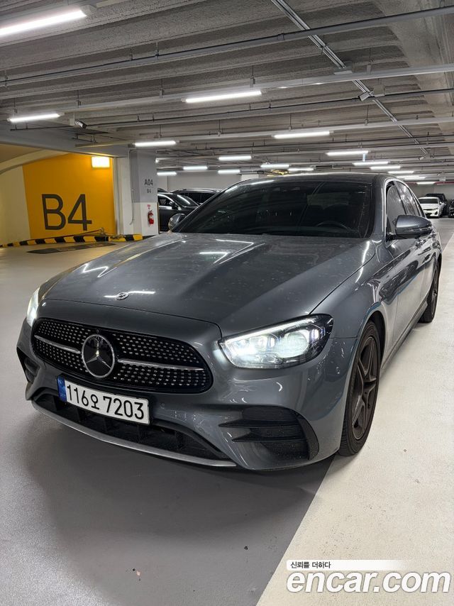 Mercedes-Benz E-Class 2023 — photo 3