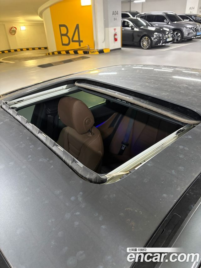 Mercedes-Benz E-Class 2023 — photo 5