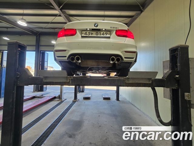 BMW 3-Series 2017 — photo 2
