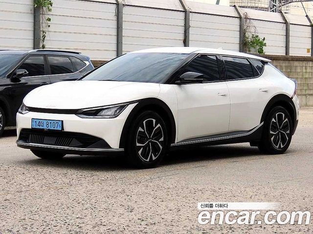 Kia EV6 2022 — photo 2