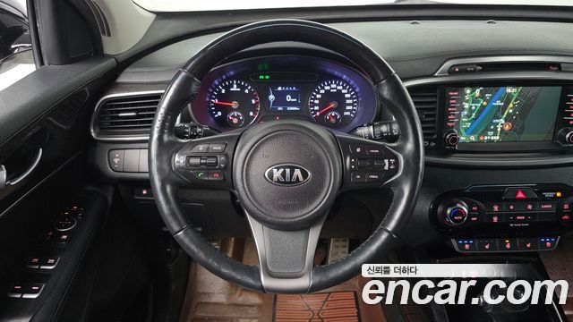 Kia Sorento 2017 — photo 12