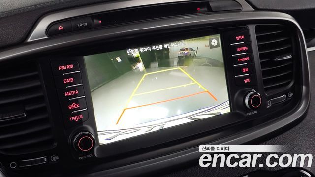 Kia Sorento 2017 — photo 15