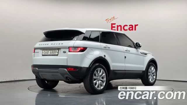 Land Rover Range Rover Evoque 2018 — photo 2