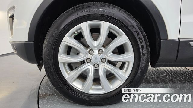 Land Rover Range Rover Evoque 2018 — photo 5