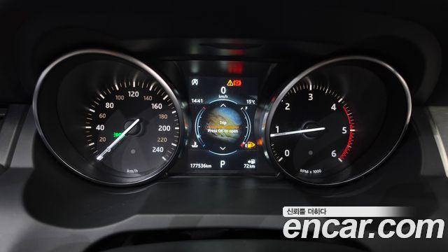 Land Rover Range Rover Evoque 2018 — photo 8