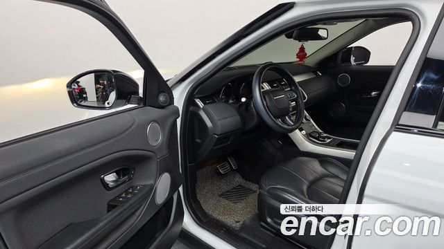 Land Rover Range Rover Evoque 2018 — photo 10